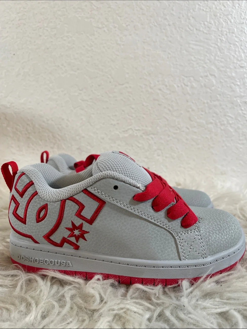 DC SHOE KIDS' COURT GRAFFIK SHOES GREY & RED SIZE 2 NEW - Picture 4 of 14